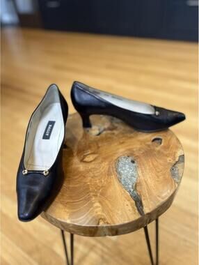 Bally Juniper Black Leather Kitten Heel Pumps with Gold Accent Italy US 9.5